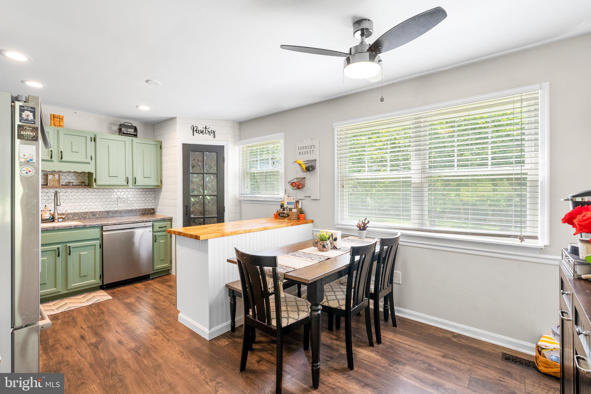 ENGLANDTOWNE - Residential