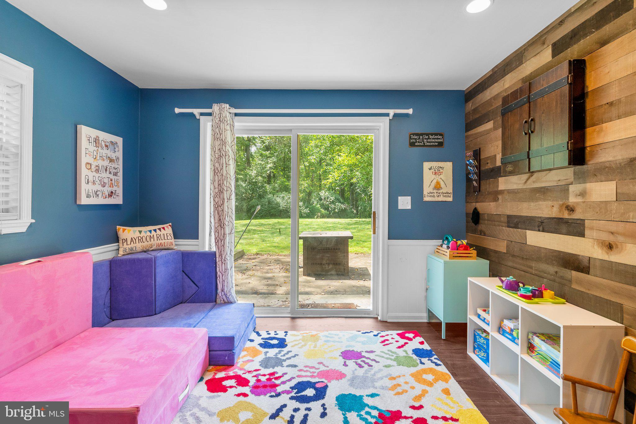 ENGLANDTOWNE - Residential