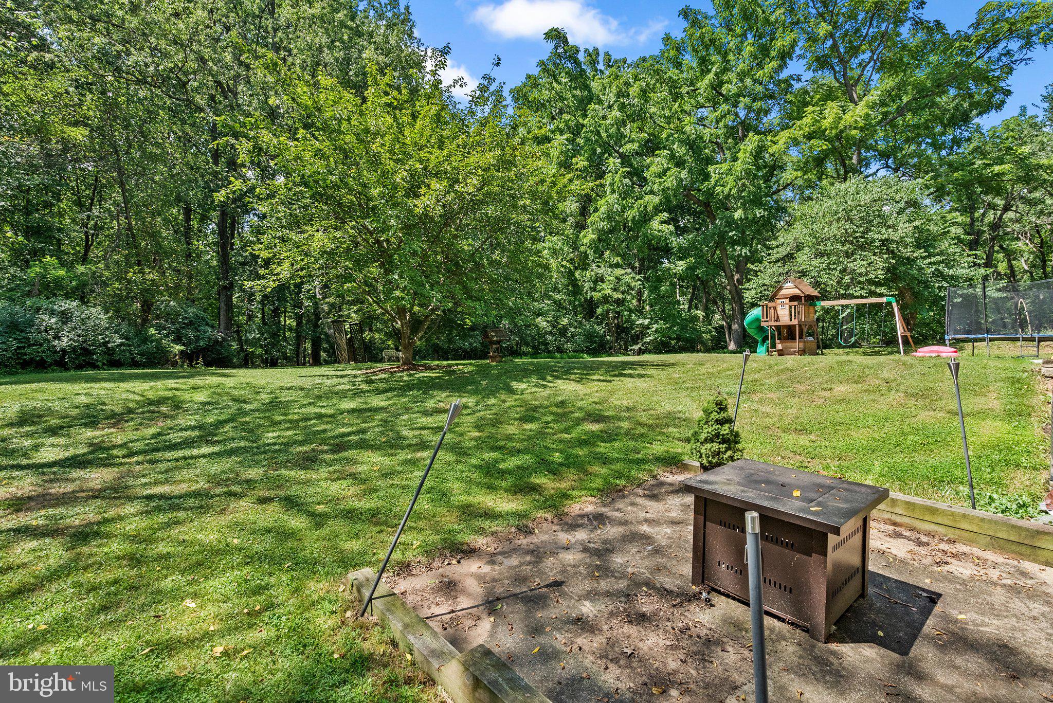 ENGLANDTOWNE - Residential