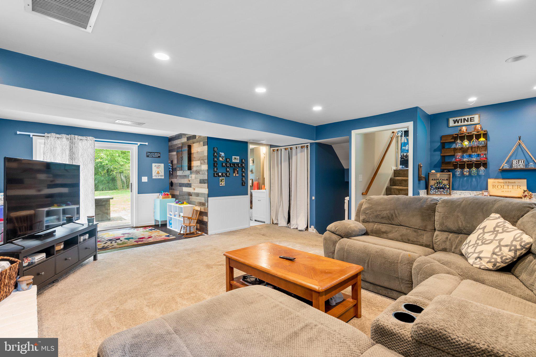 ENGLANDTOWNE - Residential