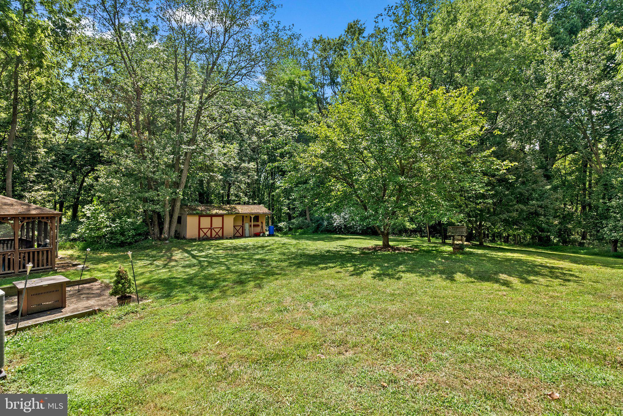 ENGLANDTOWNE - Residential