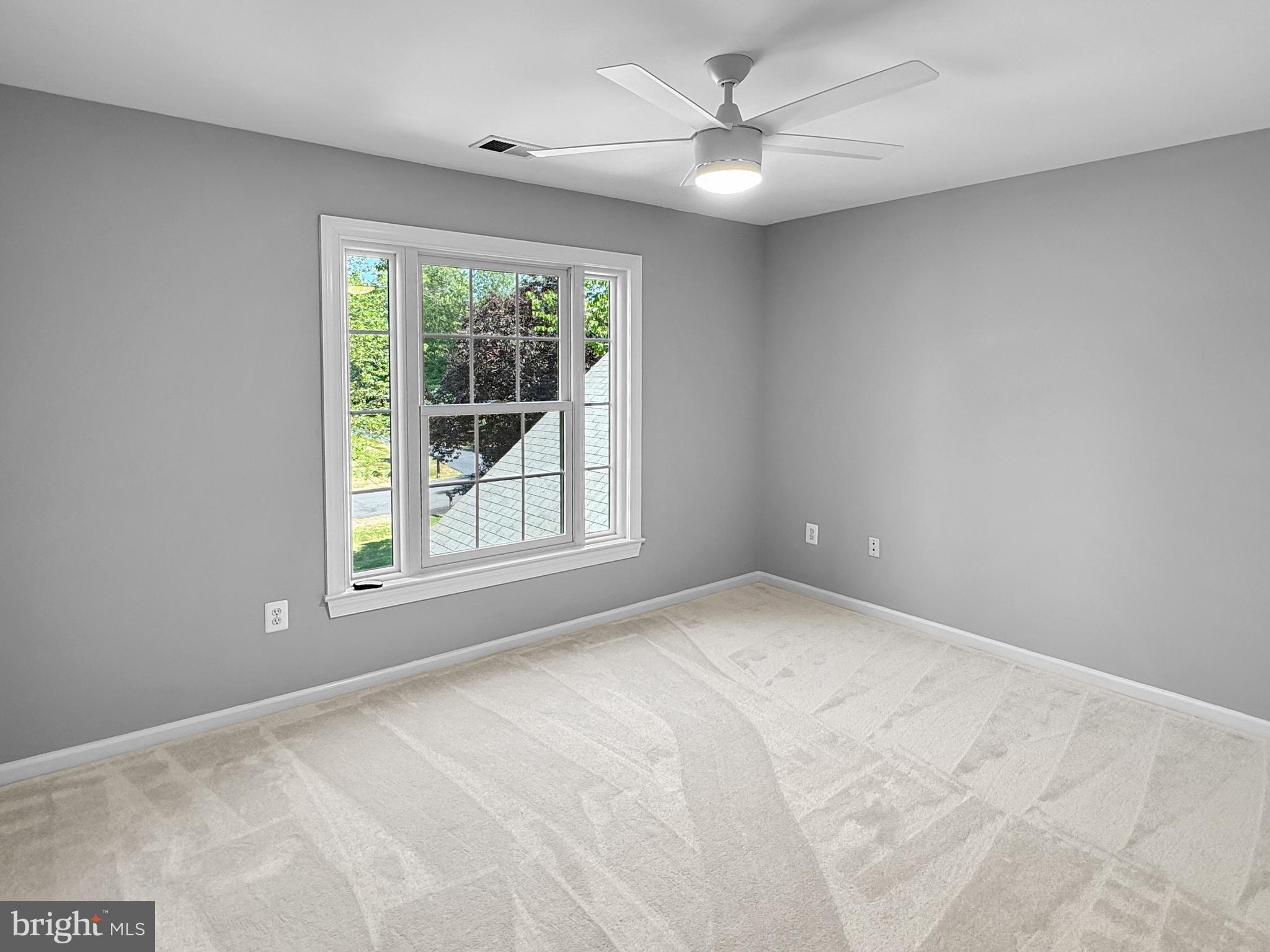 GRAND HAMPTONS - Residential