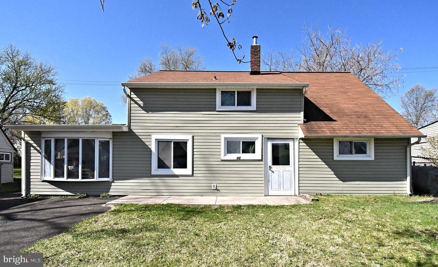 Opportunity awaits! Welcome to 30 Roundwood Ln. This affordable 4-bedroom, 2 full bath home offers great space and endless potential for the right buyer looking to make it their own. With the right finishing touches, this property can truly shine!
Inside, you’ll find a flexible layout featuring a bonus living area from the converted garage—perfect for a family room, dining area, or play space. Outside, enjoy a large yard ideal for entertaining, gardening, or relaxing, along with a spacious driveway offering plenty of parking.
Located in the desirable Red Cedar Hill neighborhood, this home combines value, space, and location—making it a fantastic option for those looking to add their personal touches.
Schedule your showings today!