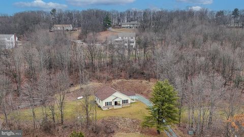 2021 EVERGREEN DRIVE TAMAQUA PA 18252