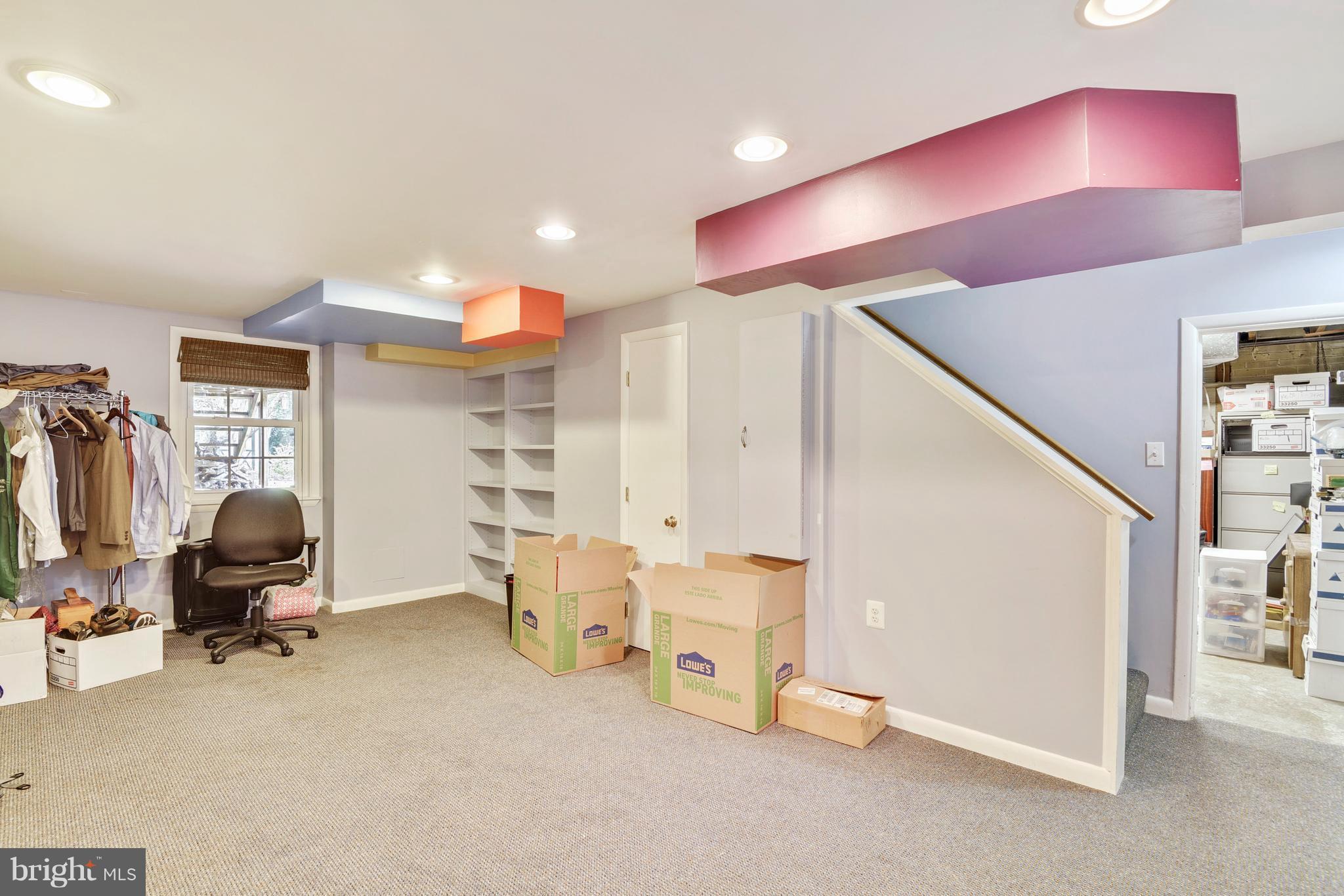 SEVEN OAKS - Residential