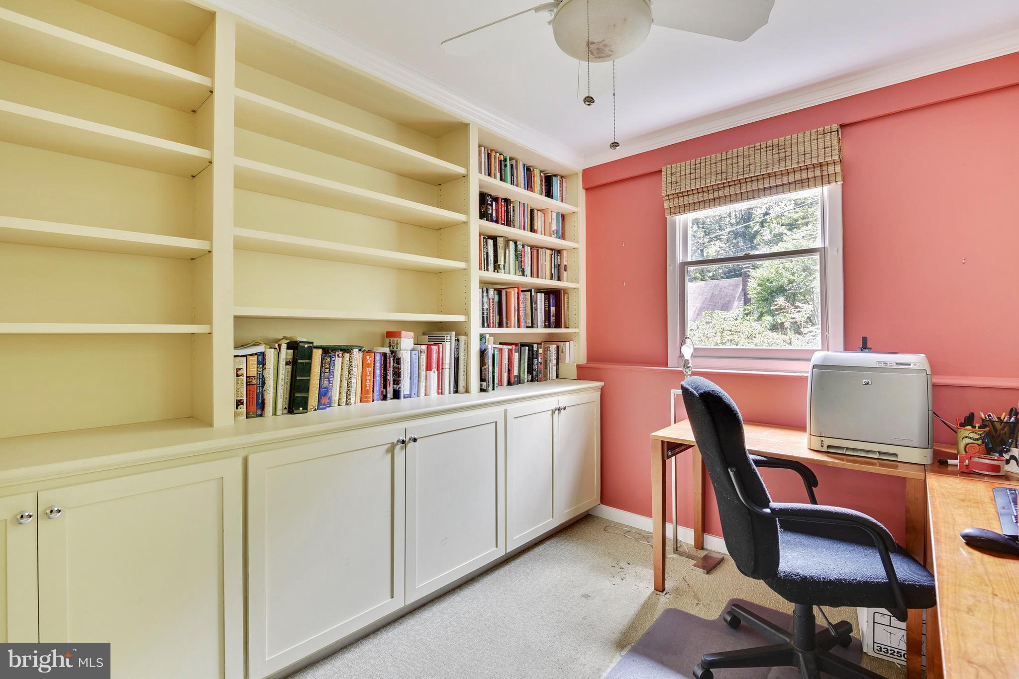 SEVEN OAKS - Residential