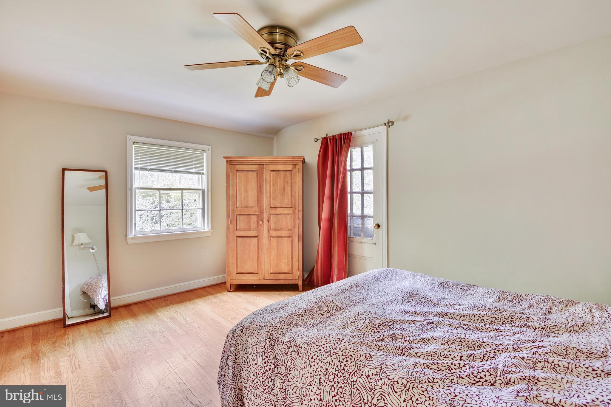 SEVEN OAKS - Residential