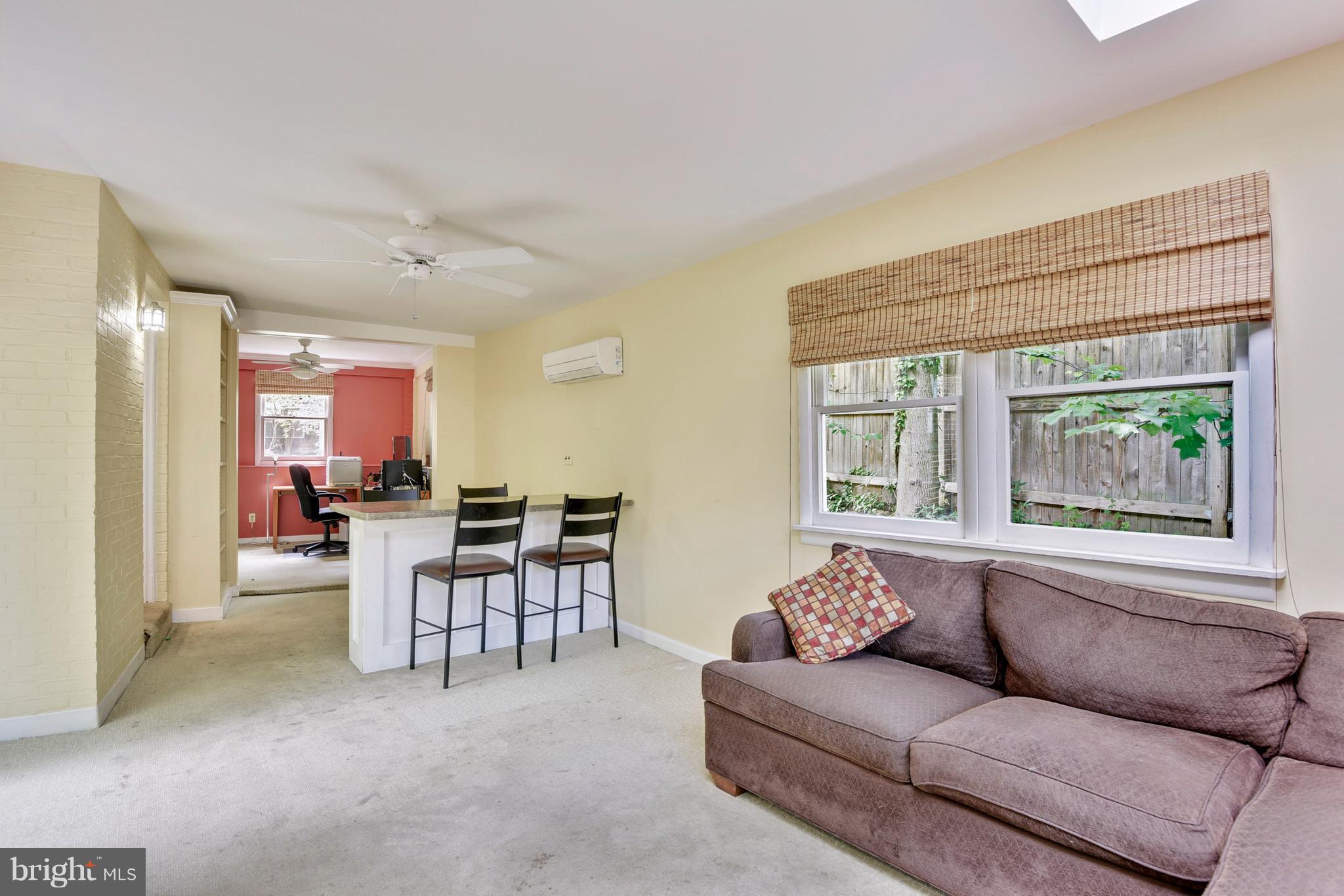 SEVEN OAKS - Residential