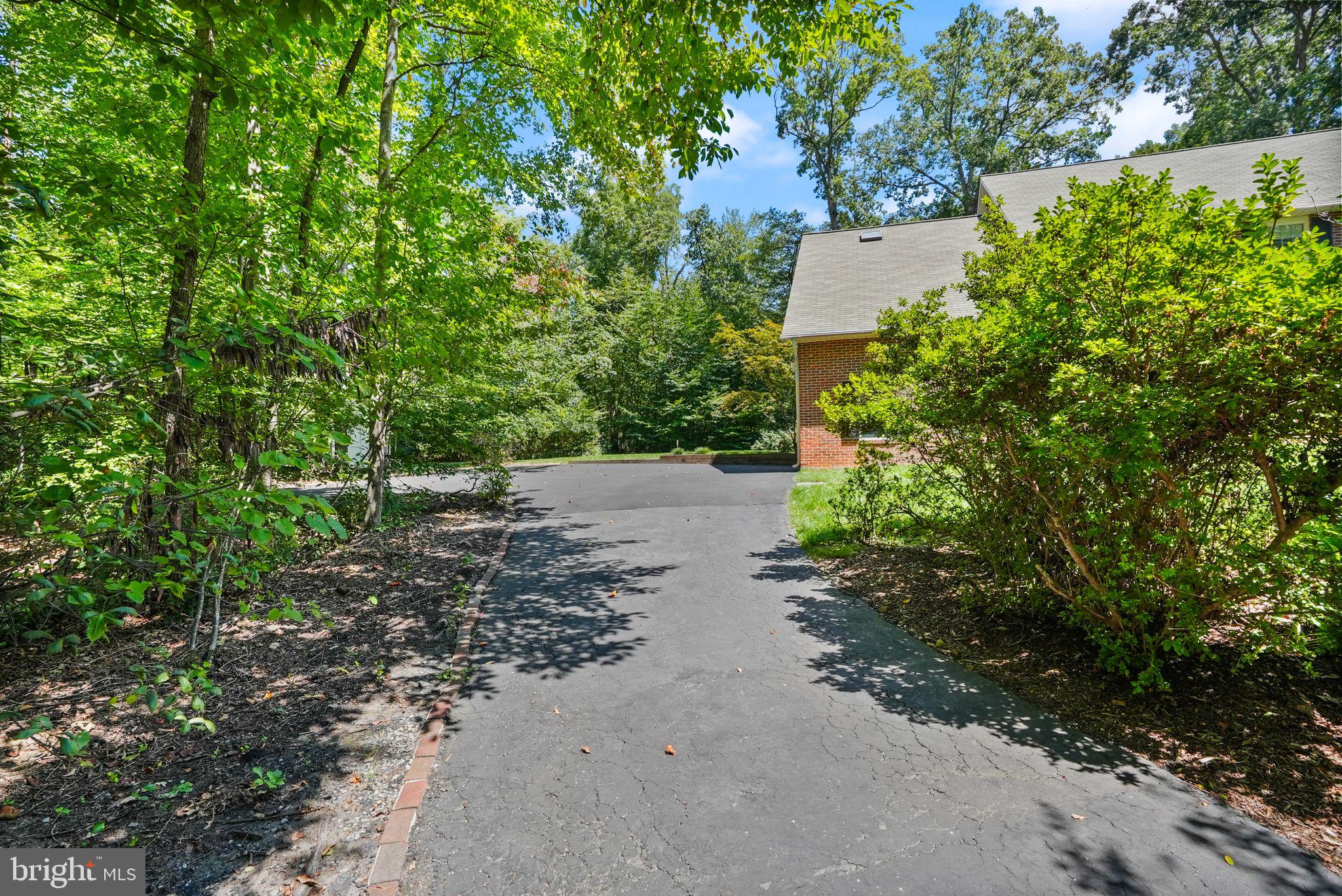 6040 TOKEN FOREST DRIVE