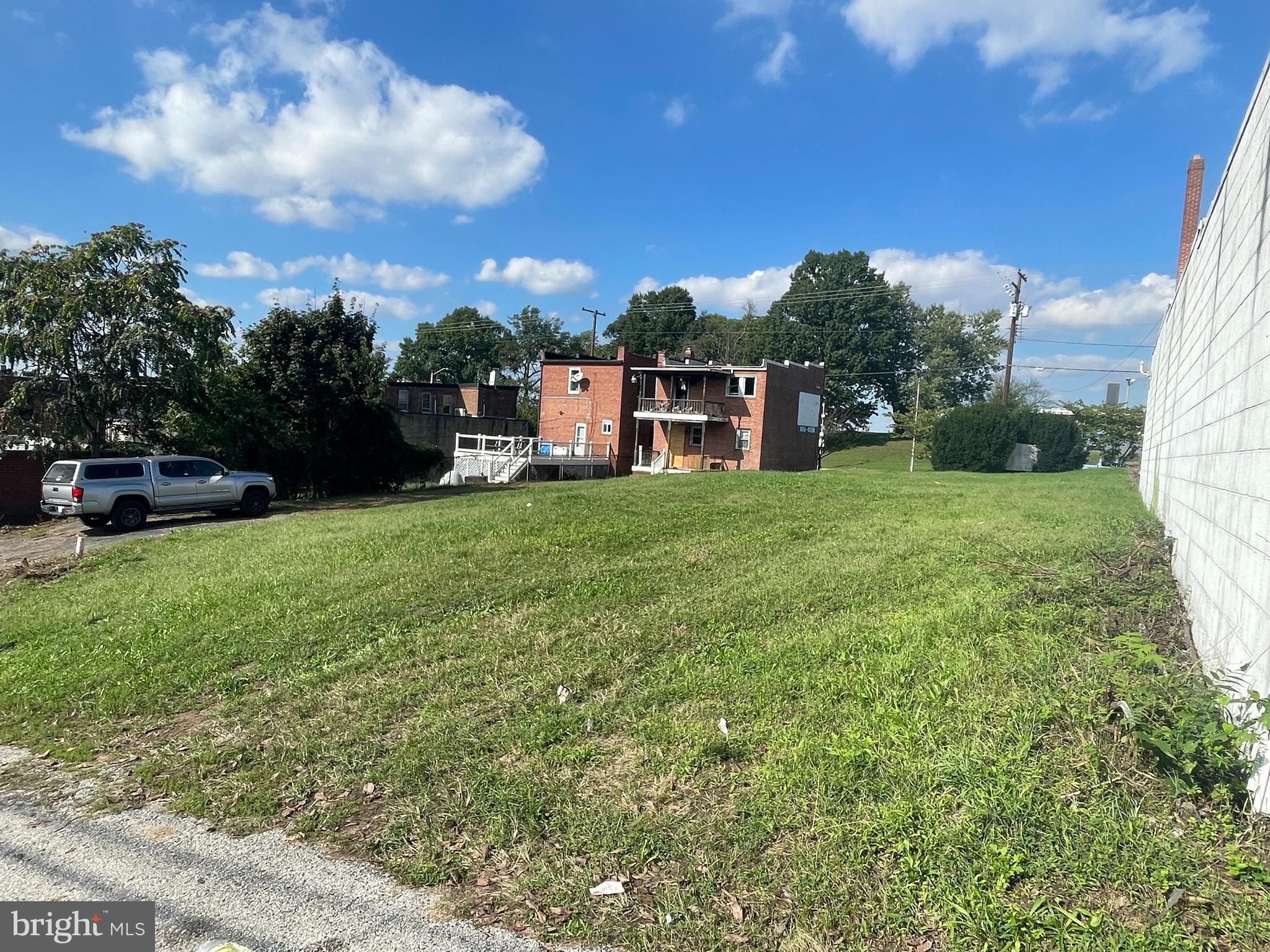 **Seller financing** available on this C-2 zoned lot. 54' wide x 150' deep. In addition to commercial uses, the allowable residential uses include multi-family apartments (up to 36 units) or senior living (16 units). The City Planning Dept has conducted a Pre-Development Review and determined that the site can be used for up to 36 dwelling units with a building height up to 68ft without appeal to the zoning board. The site can also be used as senior living for up to 16 residents. Full details of the City findings are attached to the MLS listing, along with City points of contact. The site is located next to a funeral home and across from a park. **Seller Financing: available with $10k down payment and 8% interest. Monthly payments of $933