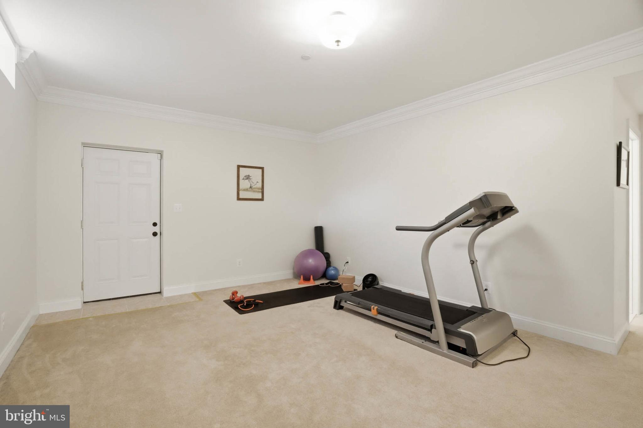 PONY CLUB ESTATES - Residential