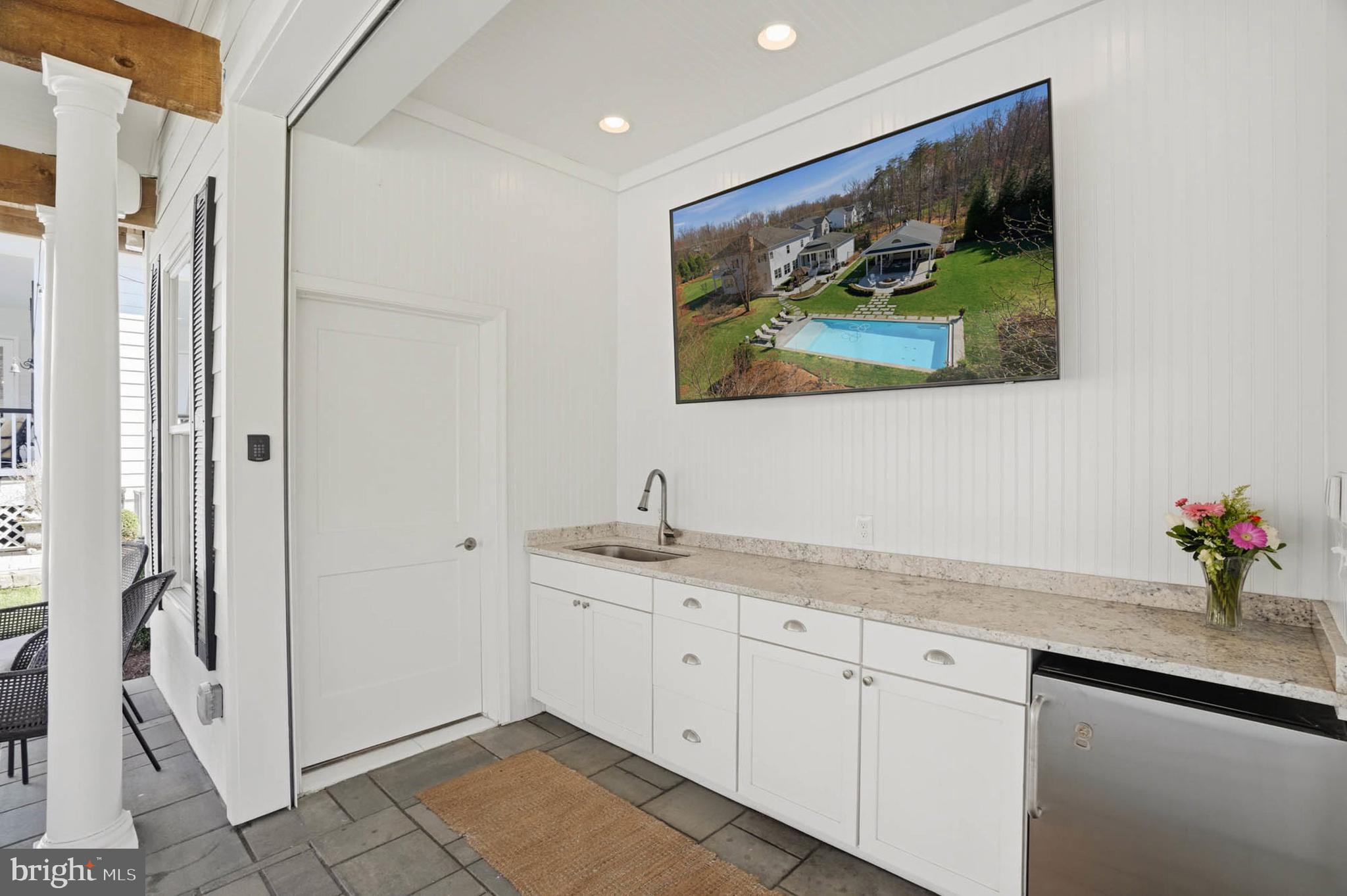 PONY CLUB ESTATES - Residential