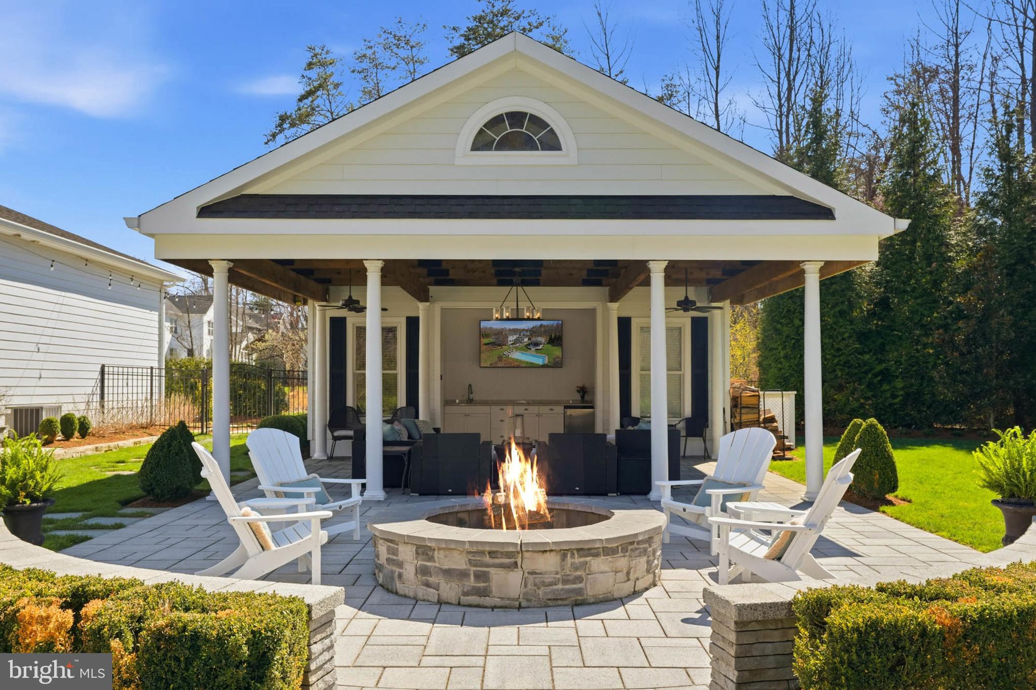 PONY CLUB ESTATES - Residential