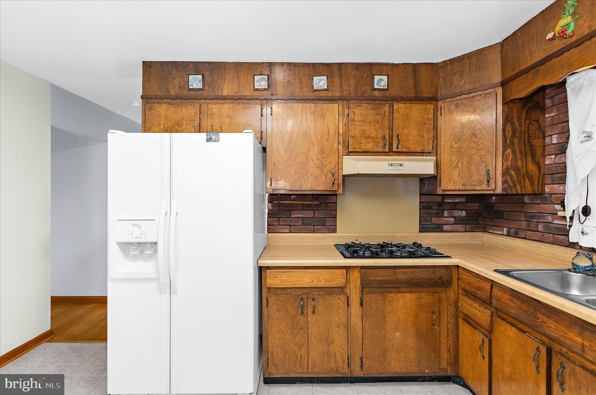 ARUNDEL GARDENS - Residential