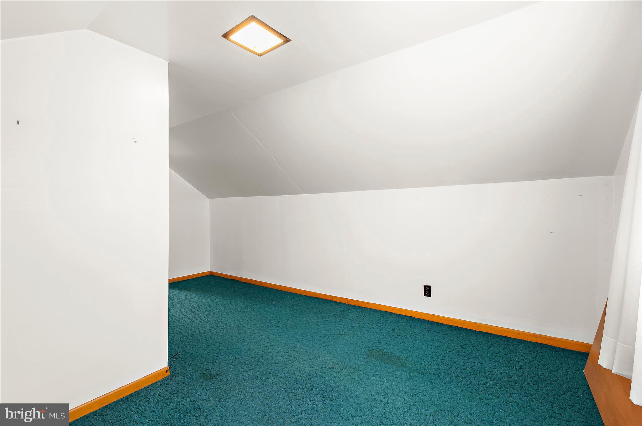 ARUNDEL GARDENS - Residential