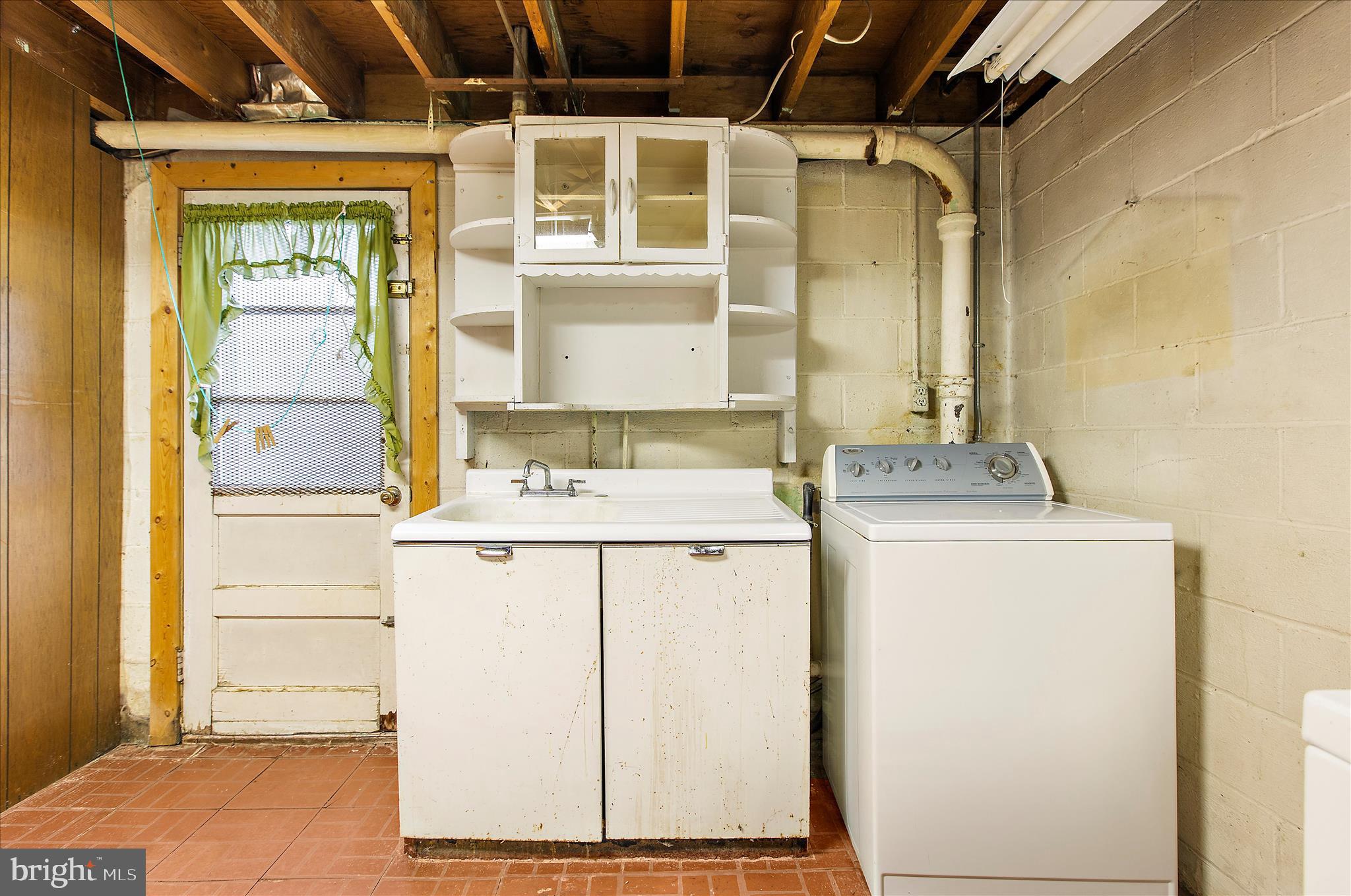 ARUNDEL GARDENS - Residential