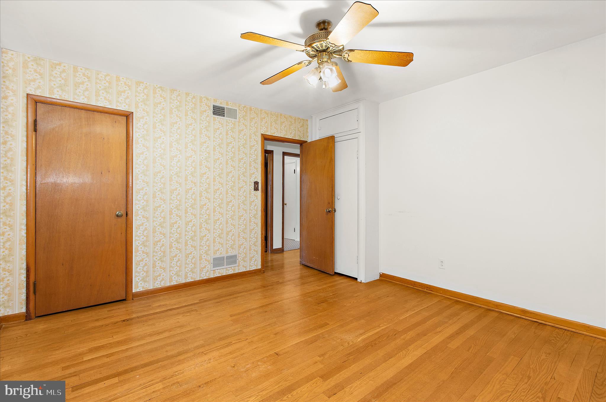 ARUNDEL GARDENS - Residential