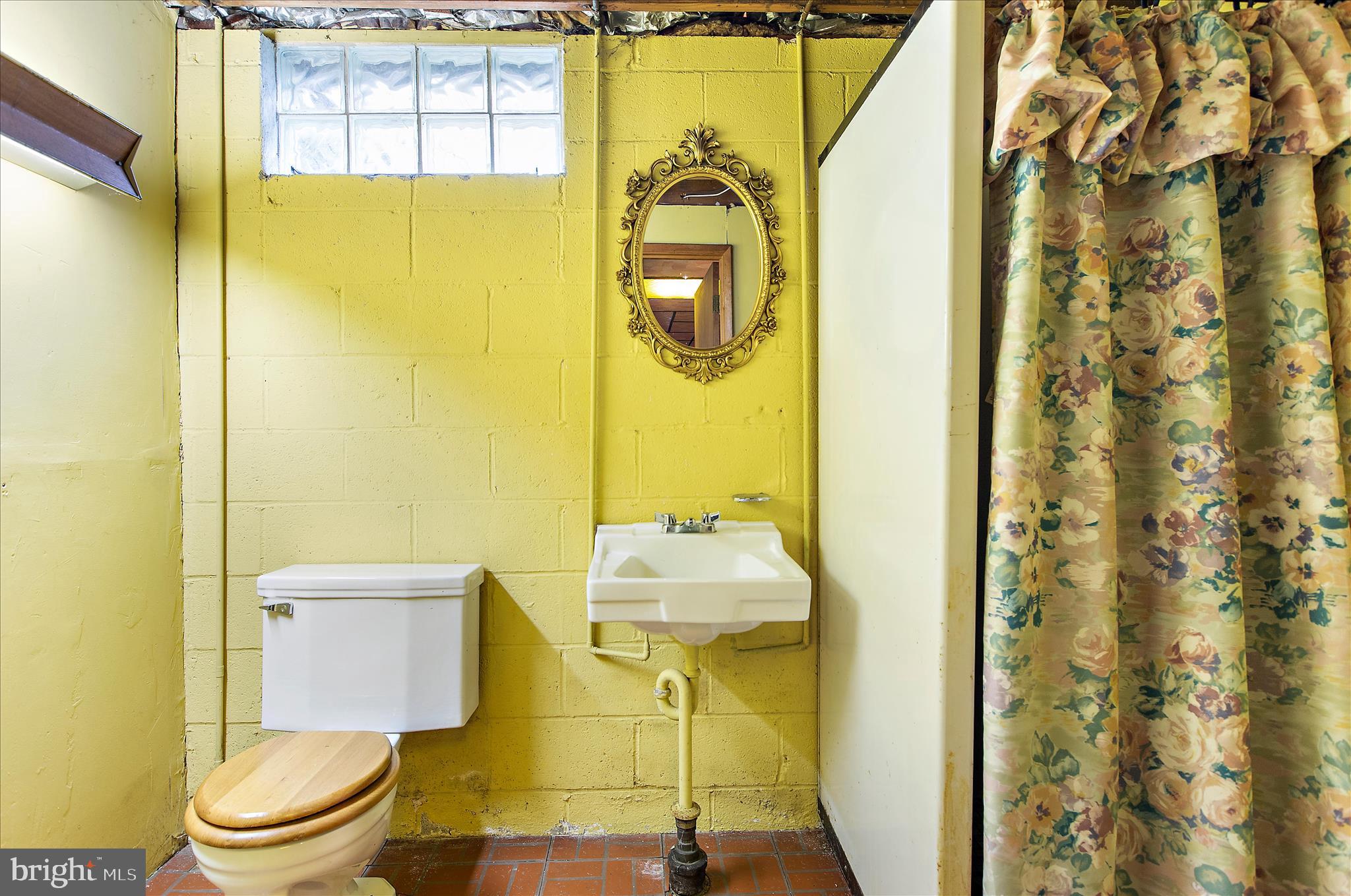 ARUNDEL GARDENS - Residential