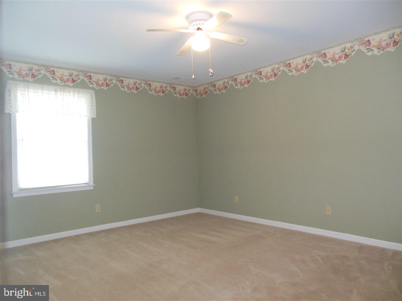 LONGSTOWN VILLAGE - Residential