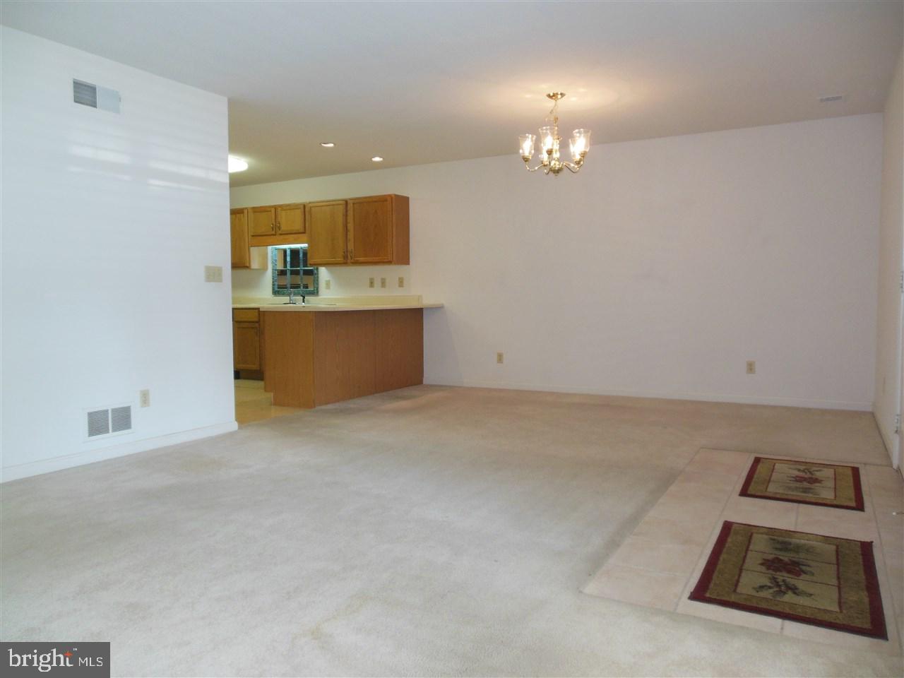 LONGSTOWN VILLAGE - Residential
