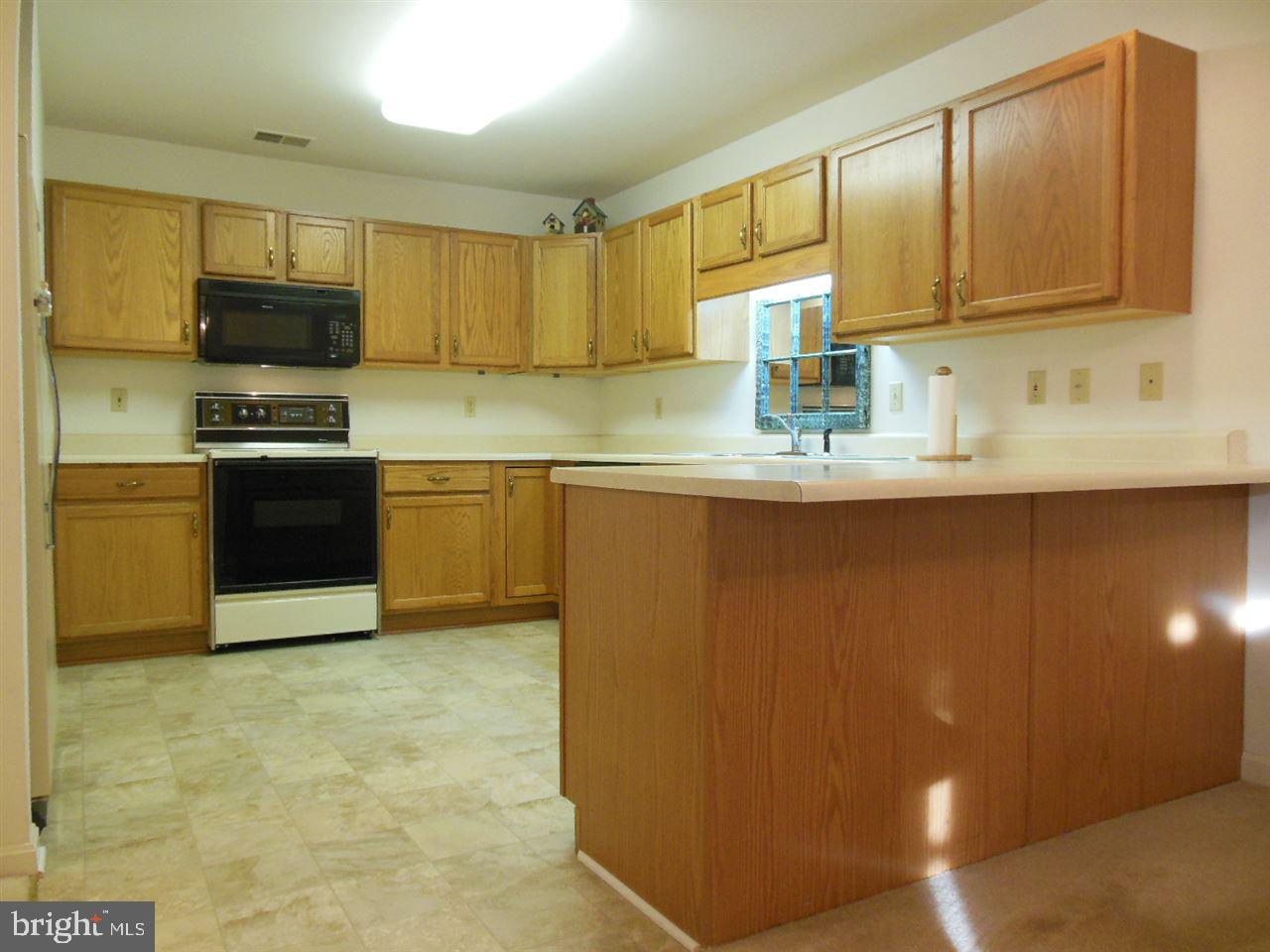 LONGSTOWN VILLAGE - Residential