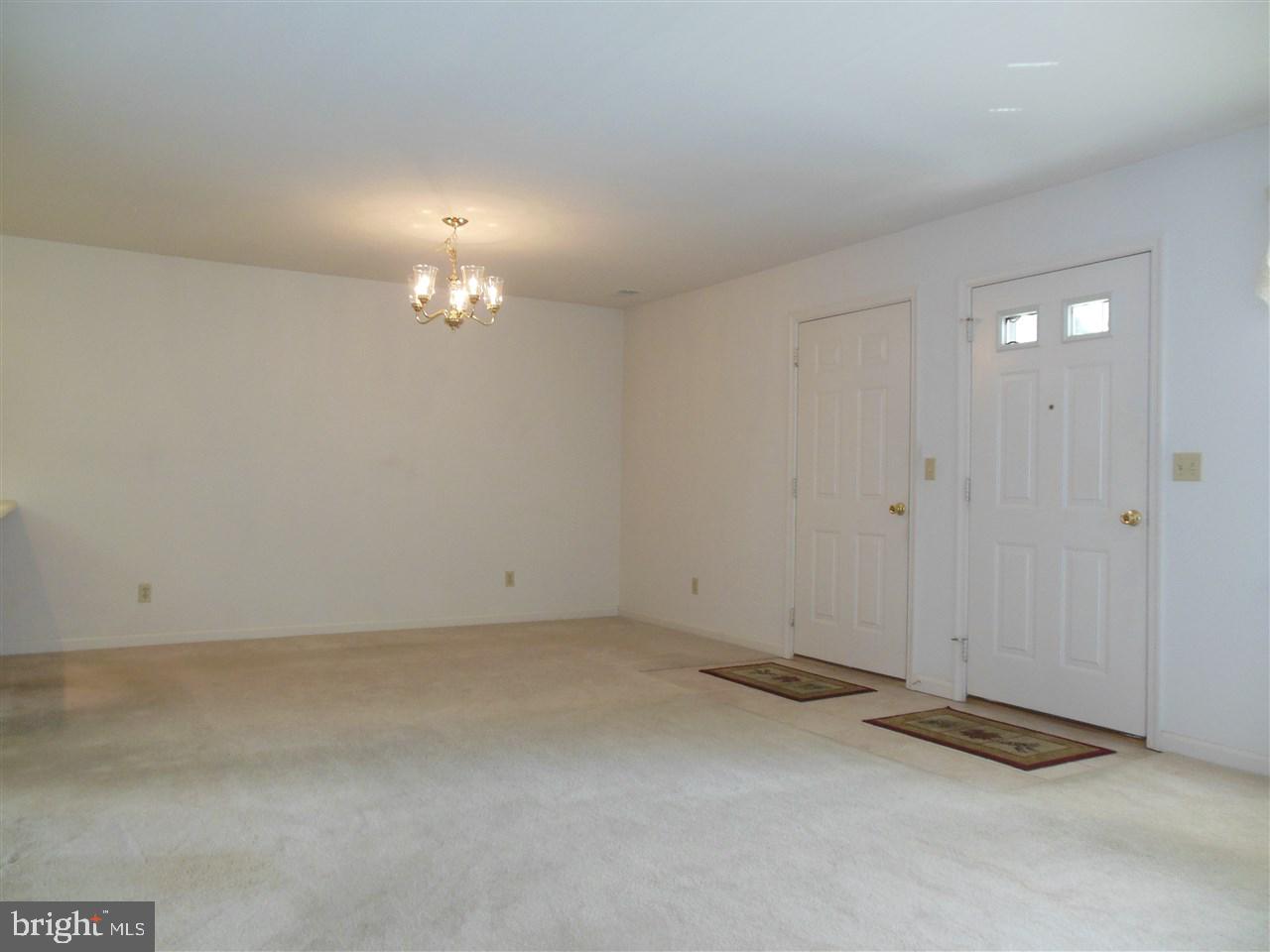 LONGSTOWN VILLAGE - Residential