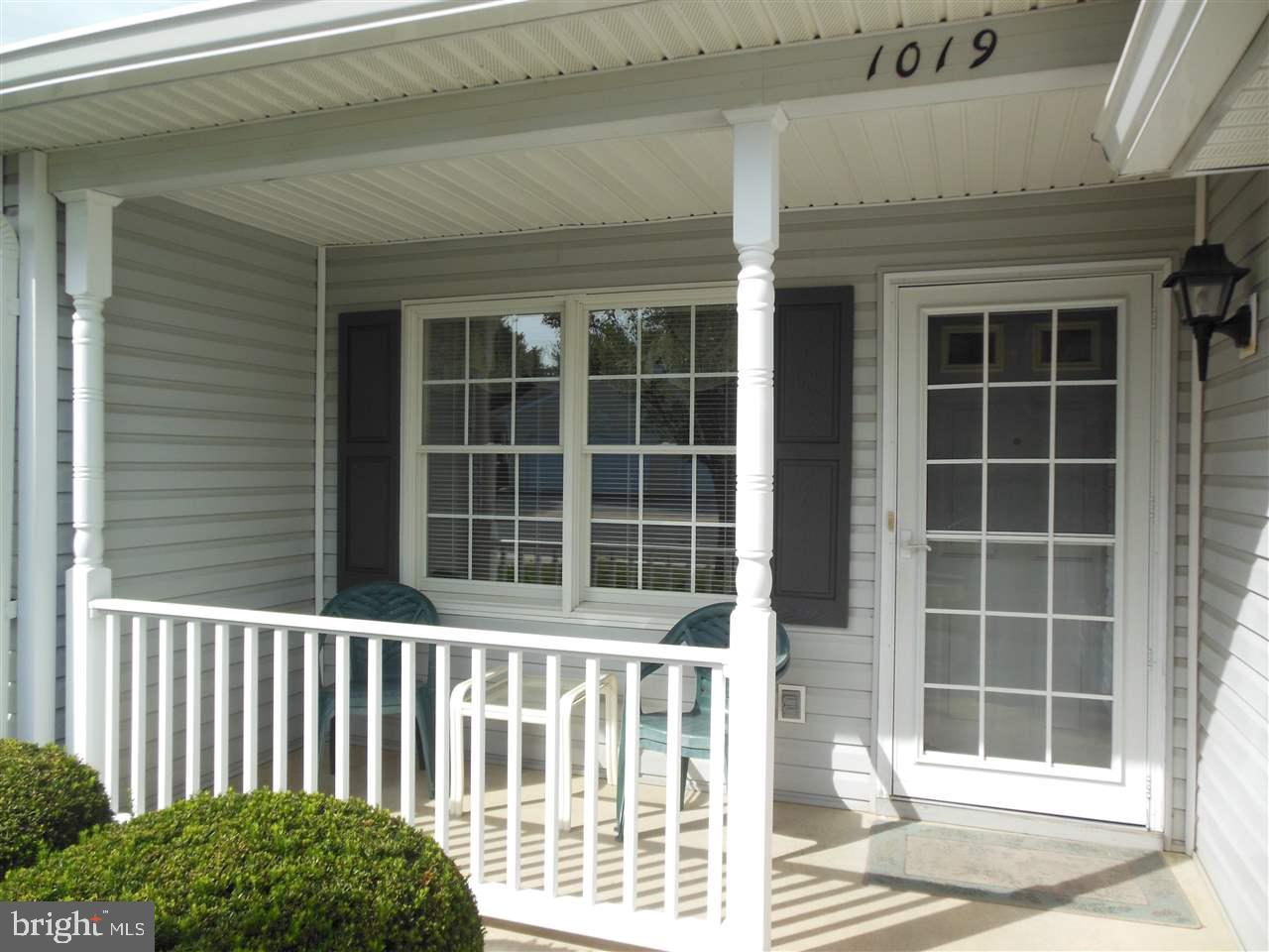 LONGSTOWN VILLAGE - Residential