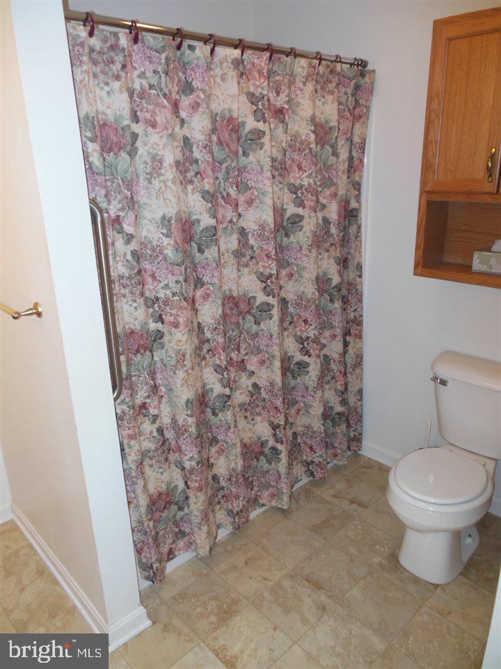 LONGSTOWN VILLAGE - Residential
