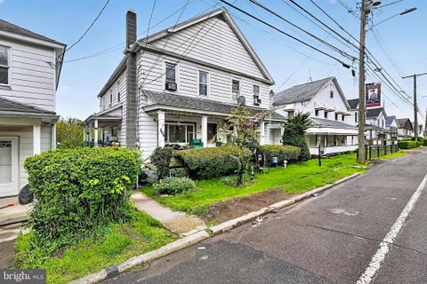 Townhouse For Sale - 932 Main<br/> PLYMOUTH, PA 18651