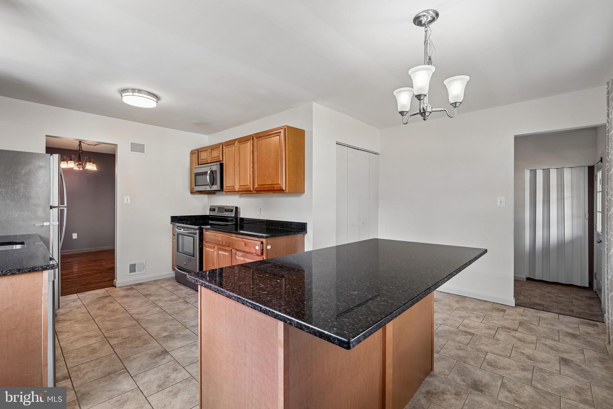 2806 VIXEN LANE