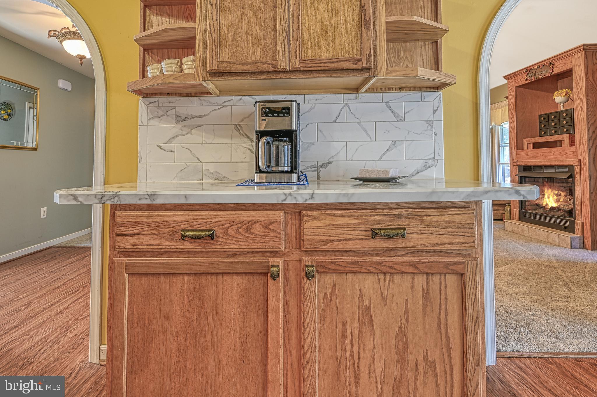 LAKESIDE WOODS - Residential