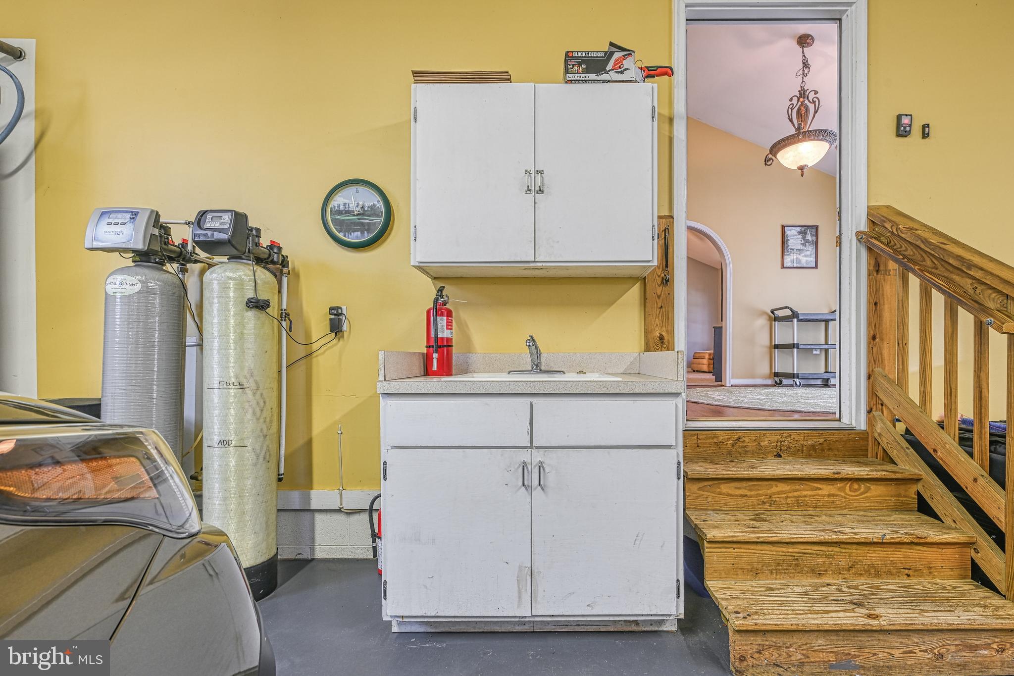 LAKESIDE WOODS - Residential