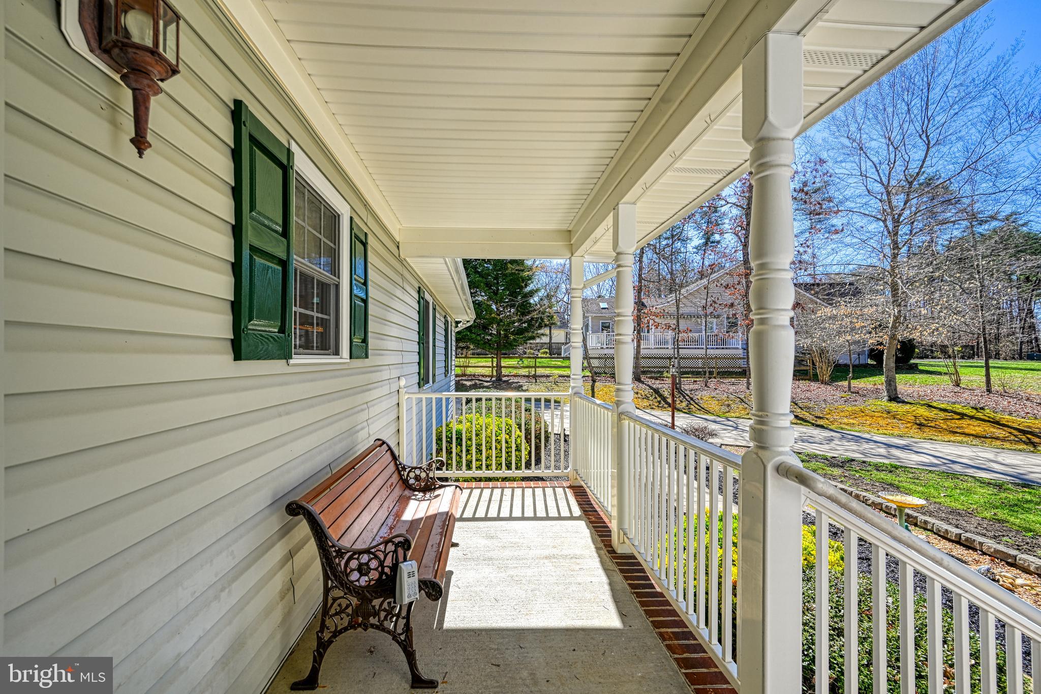 LAKESIDE WOODS - Residential