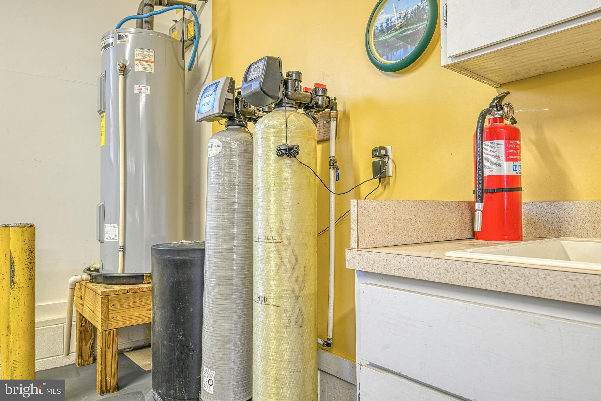 LAKESIDE WOODS - Residential