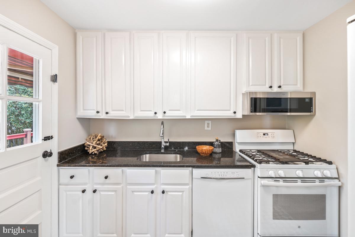 CLAREMONT - Residential