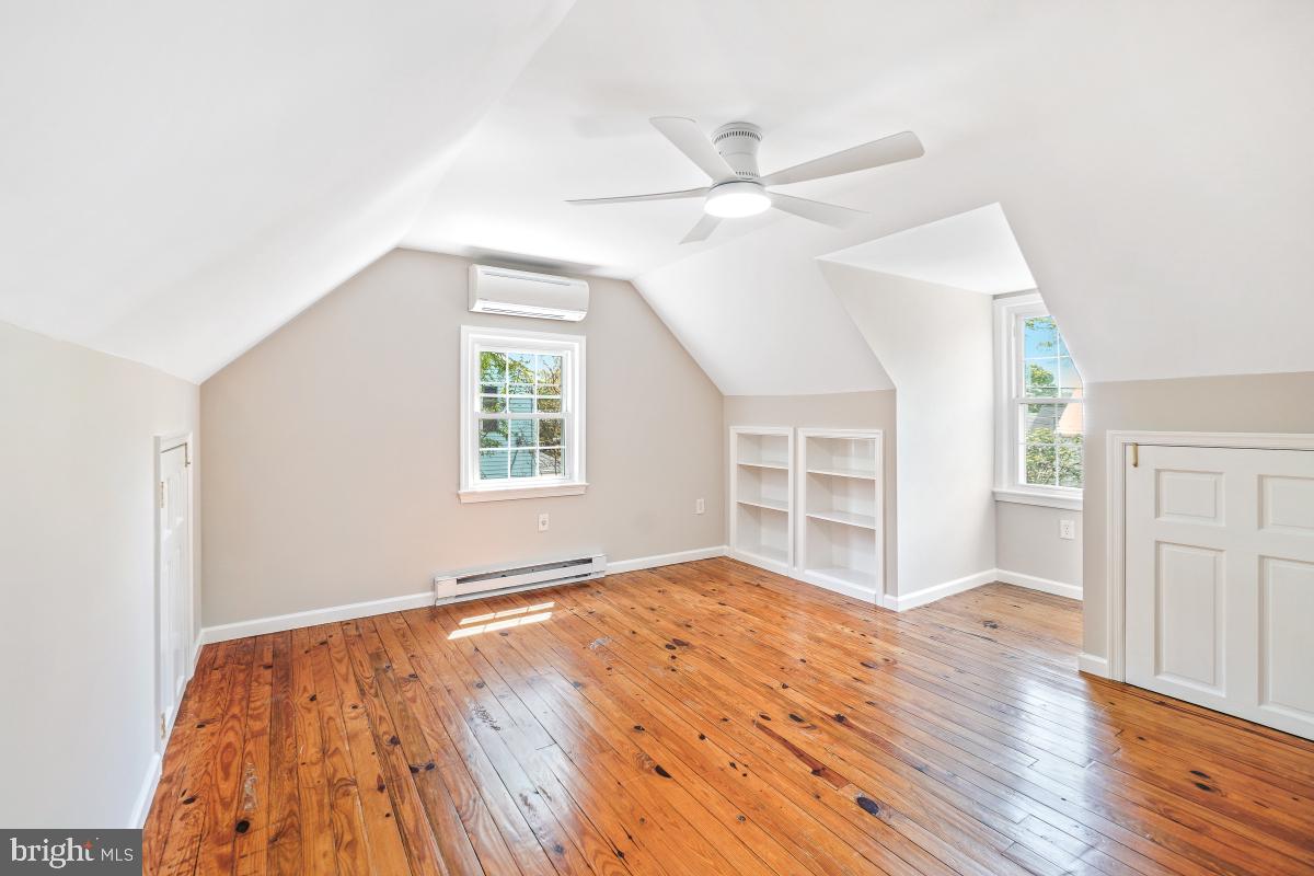 CLAREMONT - Residential