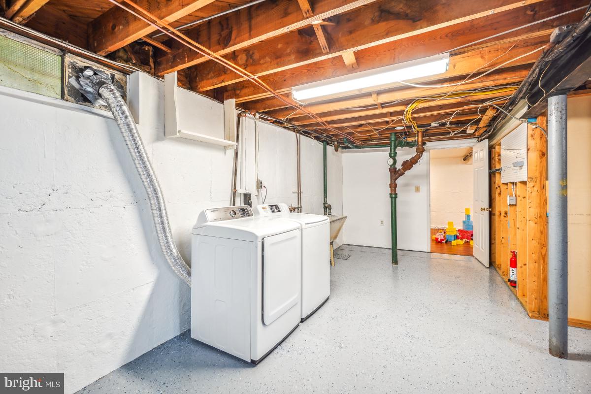 CLAREMONT - Residential