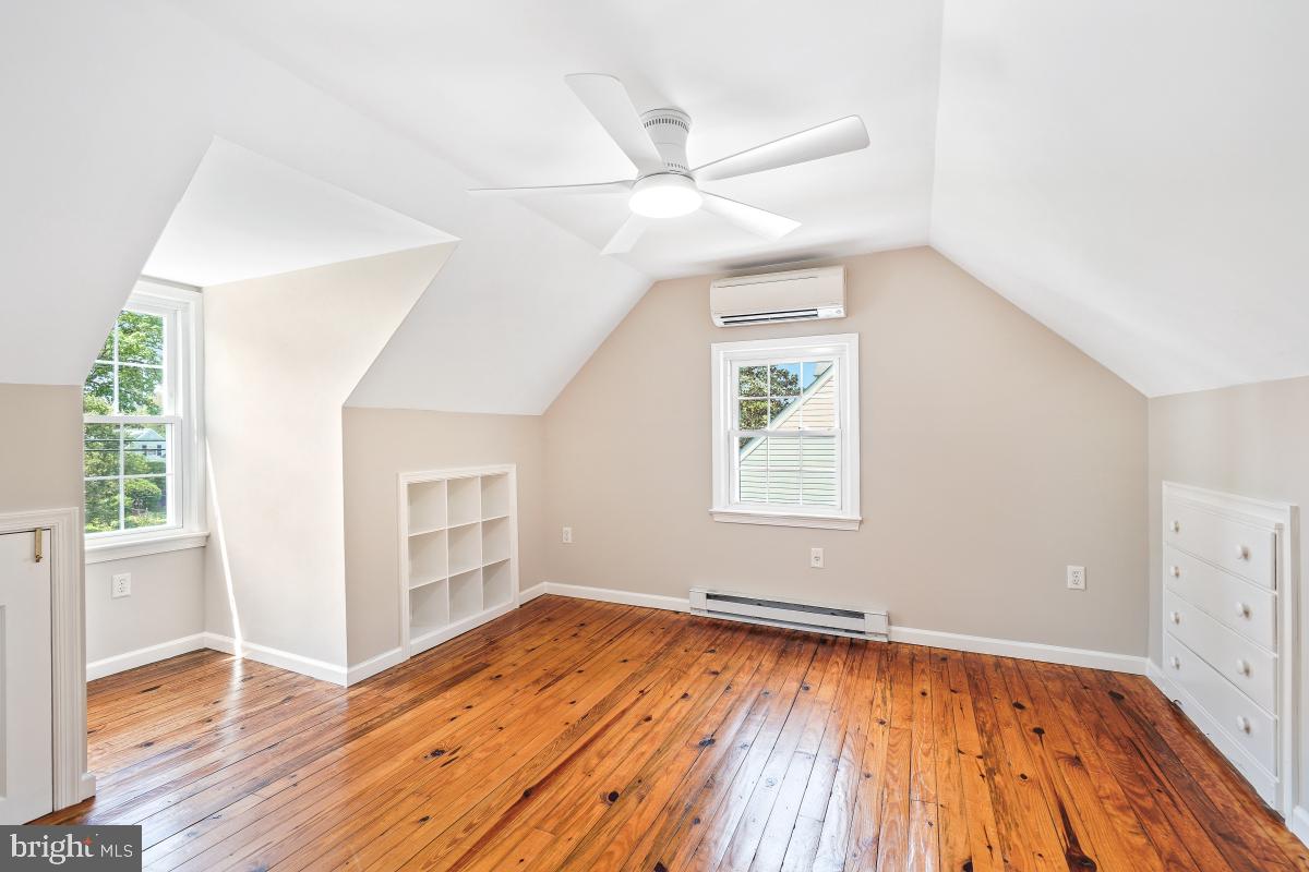 CLAREMONT - Residential