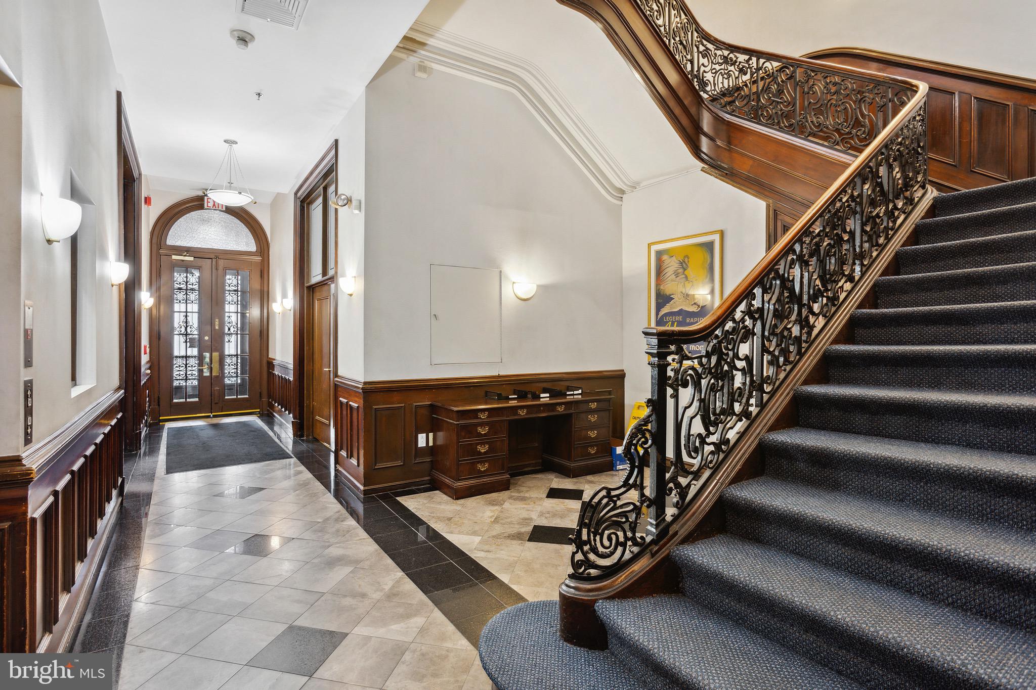 2112 WALNUT STREET
