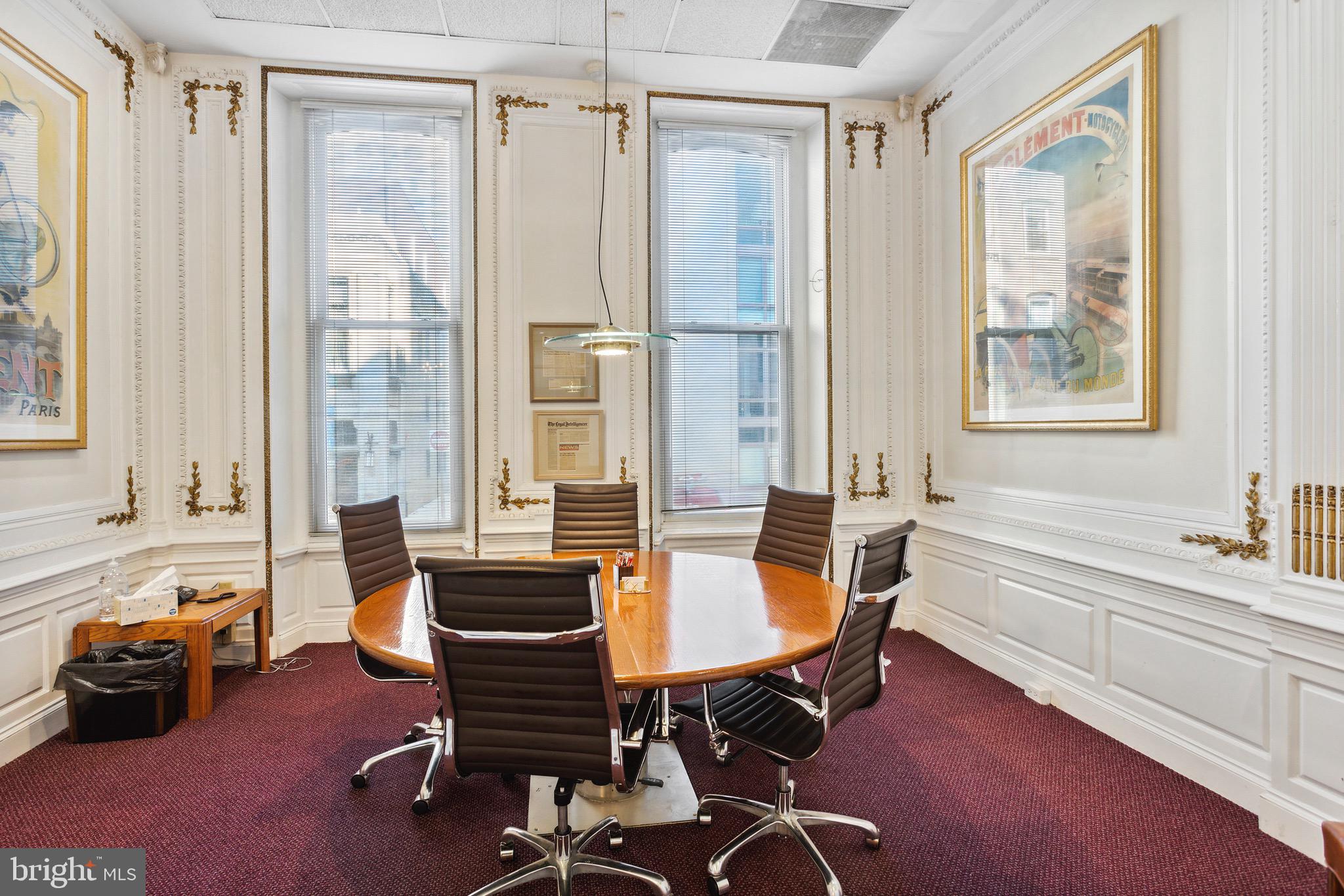 RITTENHOUSE SQUARE - Commercial Sale