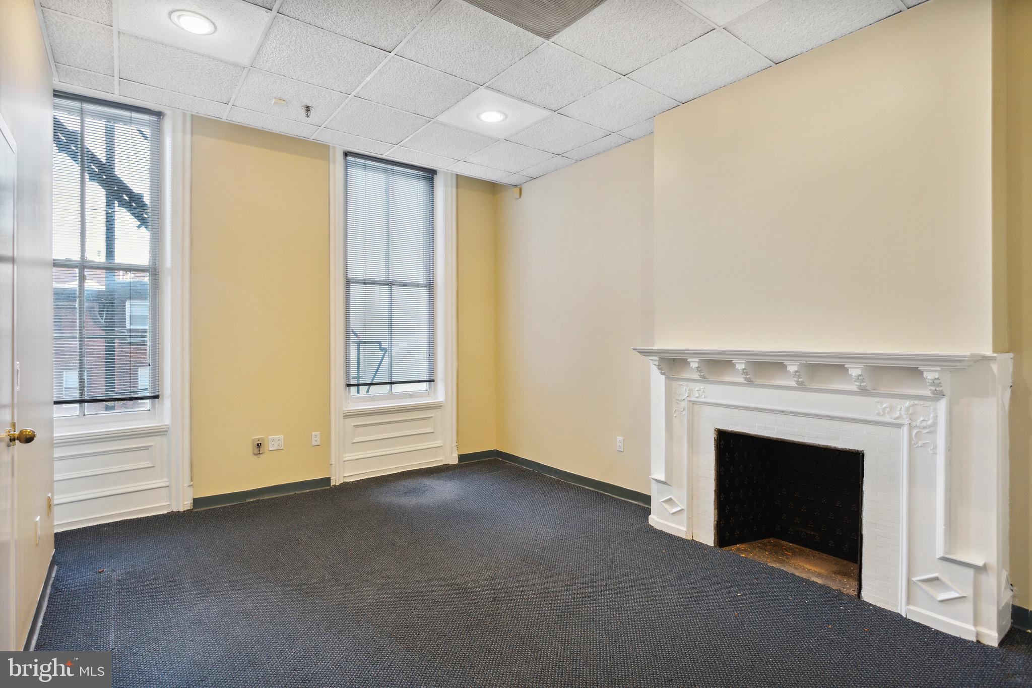 RITTENHOUSE SQUARE - Commercial Sale