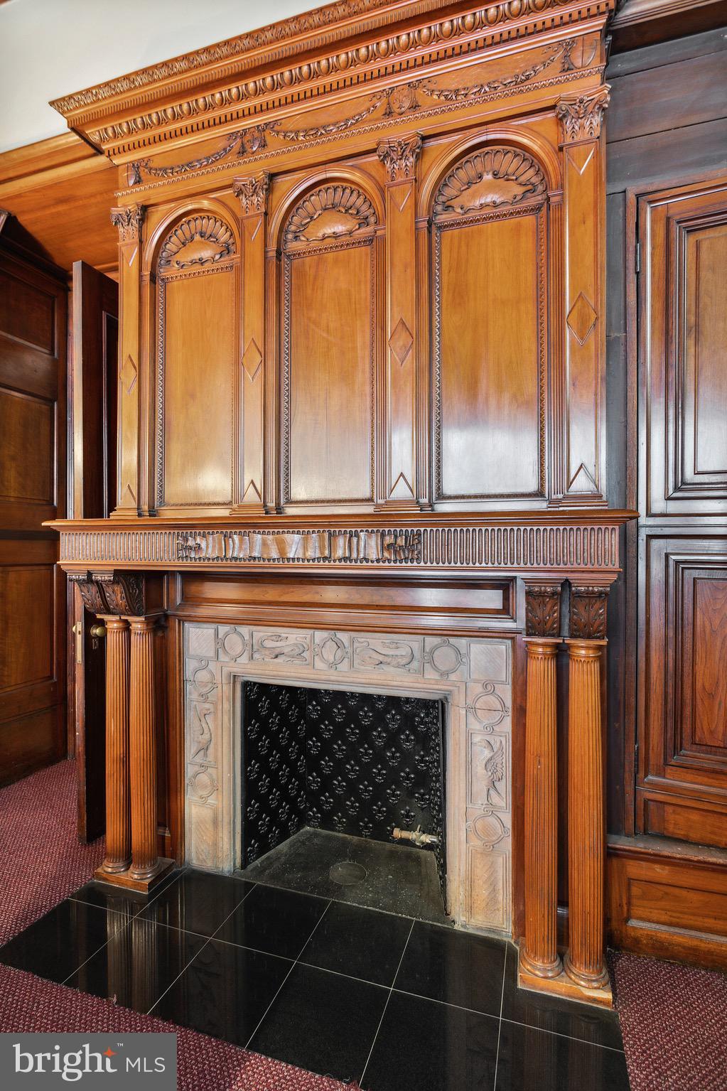 RITTENHOUSE SQUARE - Commercial Sale