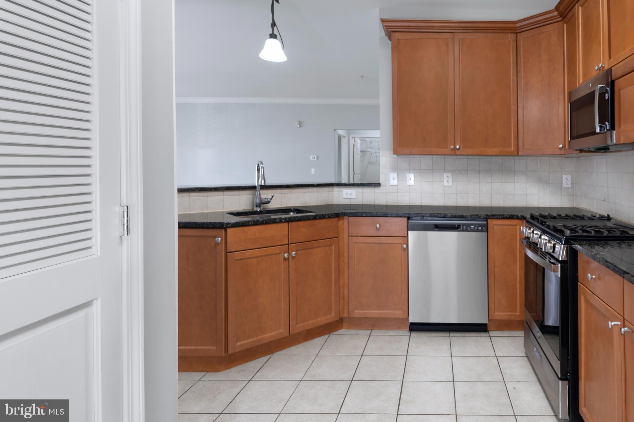 313 MASTERSON COURT