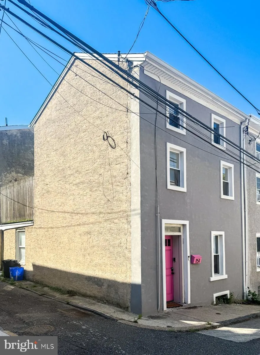 Philadelphia, Pennsylvania 19127, United States, 2 Bedrooms Bedrooms, ,1 BathroomBathrooms,Residential,Active,162112