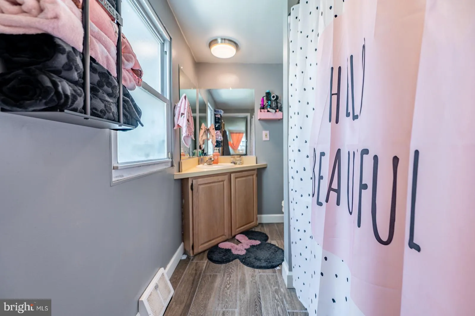 Philadelphia, Pennsylvania 19127, United States, 2 Bedrooms Bedrooms, ,1 BathroomBathrooms,Residential,Active,162112