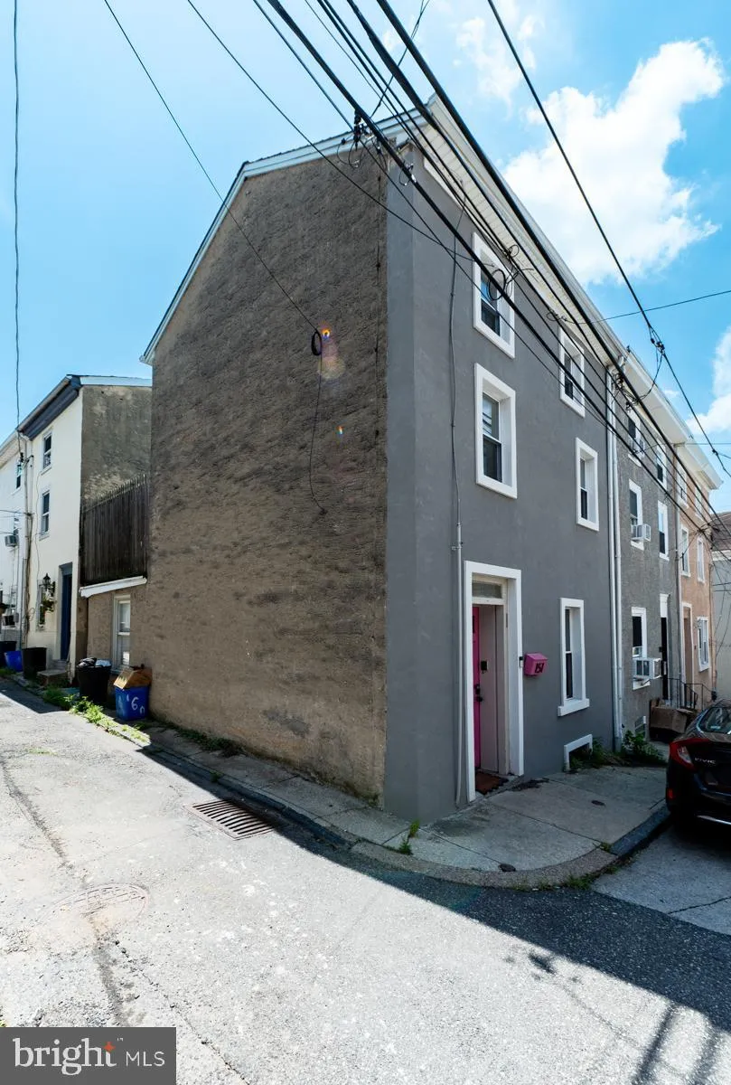Philadelphia, Pennsylvania 19127, United States, 2 Bedrooms Bedrooms, ,1 BathroomBathrooms,Residential,Active,162112