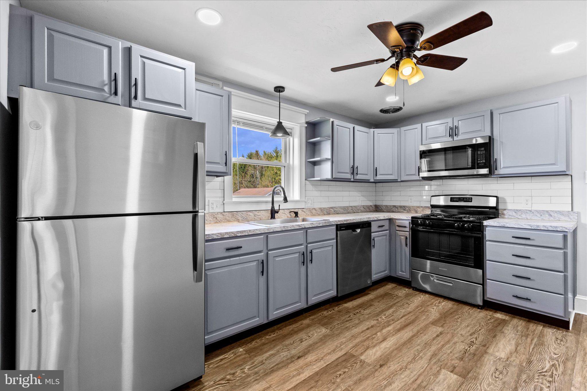 SPRING GROVE - Residential