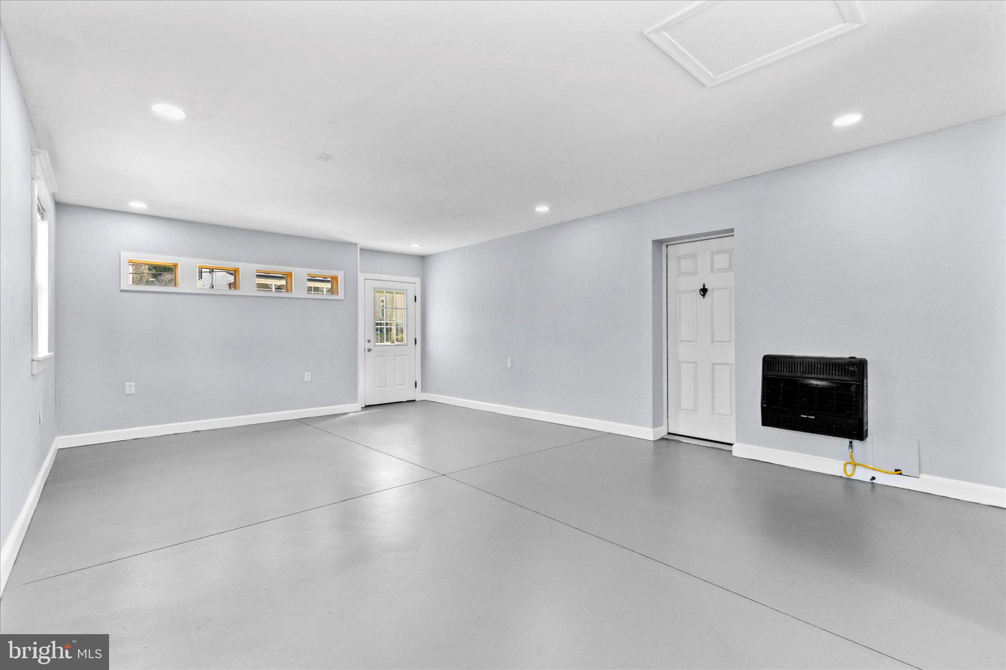 SPRING GROVE - Residential