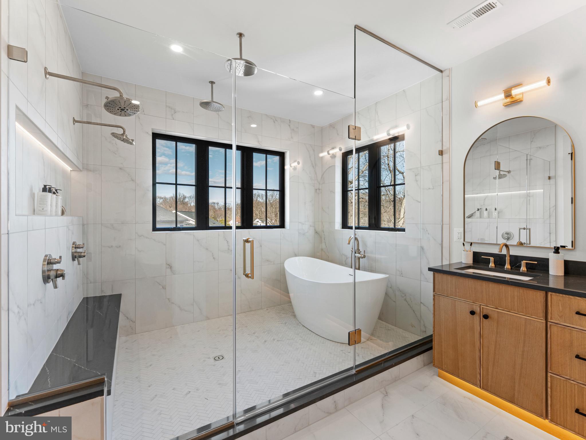 VIENNA WOODS - Residential