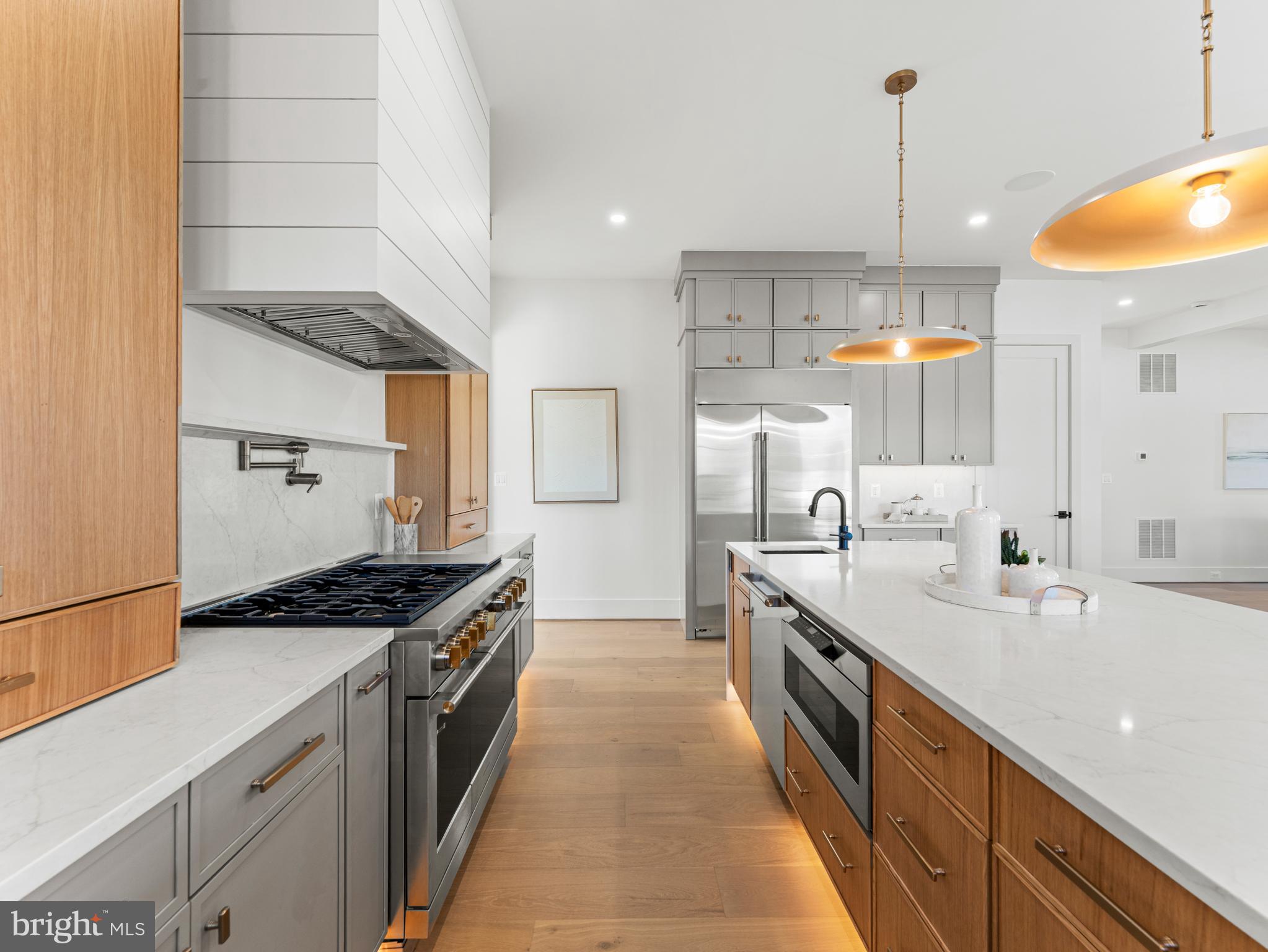 VIENNA WOODS - Residential